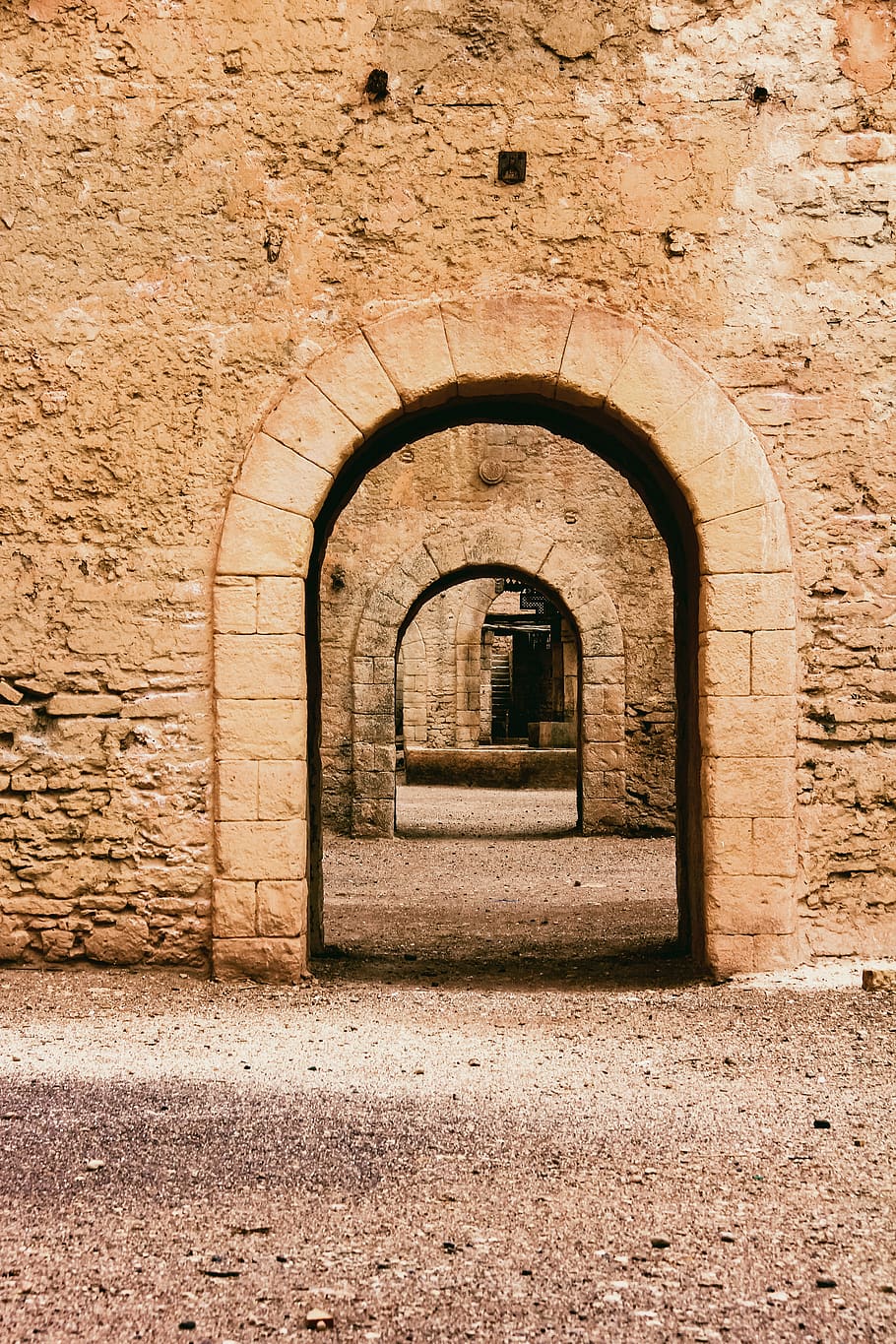 brown arch, crypt, building, wall, architecture, path, walkway HD wallpaper