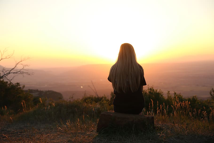 Woman Looking at Sunset, back view, blonde, blur, close-up, clouds HD wallpaper