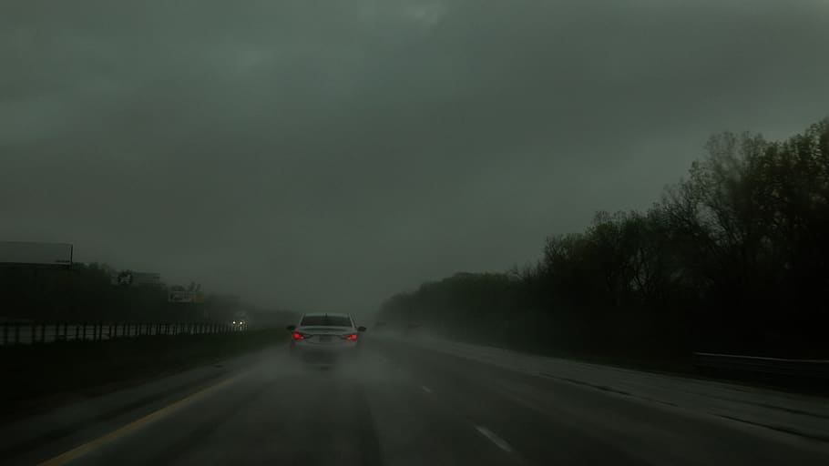 chase, dark, rain, traffic, driving, highspeed, vroom, sinister HD wallpaper