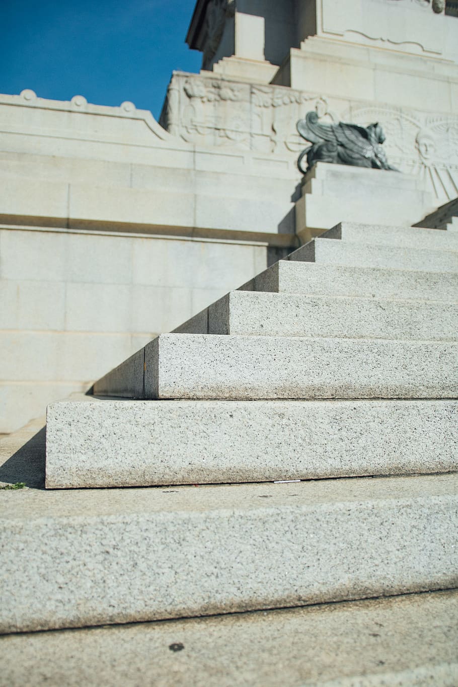 White Concrete Stair, architectural design, architecture, art HD wallpaper
