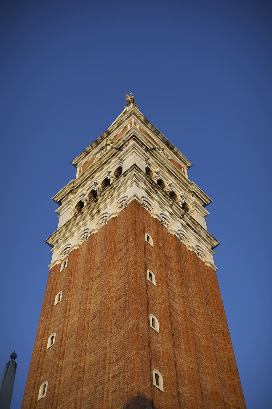 italy, venice, low angle view, sky, built structure, clear sky HD wallpaper