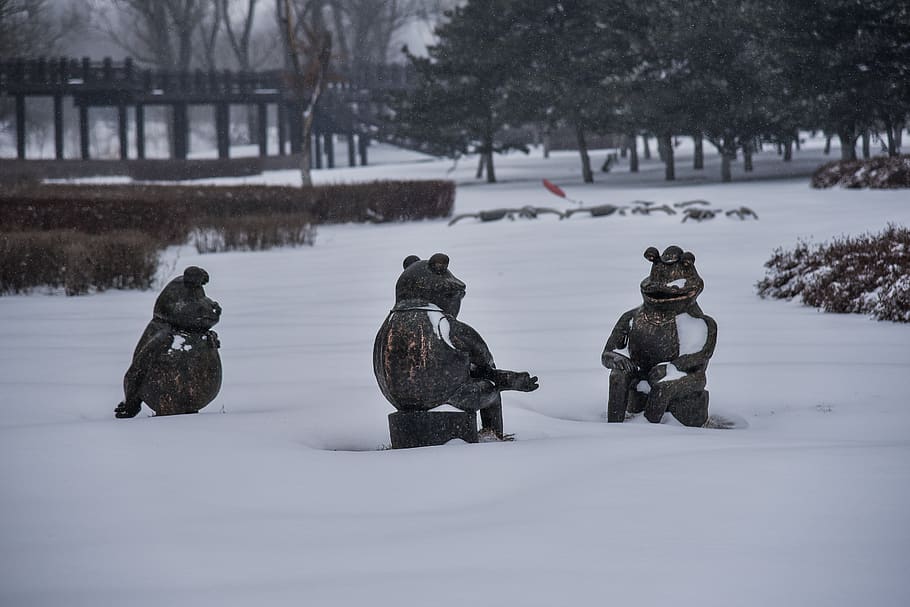 statues, winter, snow, cold temperature, field, nature, art and craft HD wallpaper