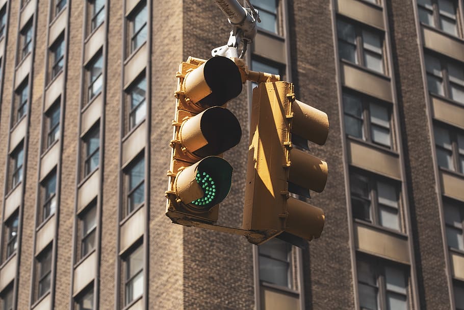 yellow traffic lights, building exterior, low angle view, built structure HD wallpaper