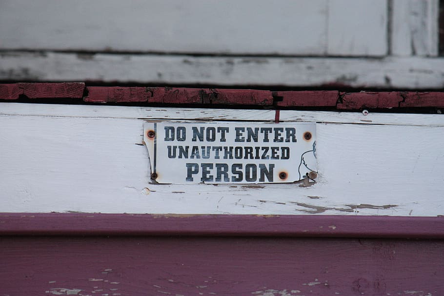 Do Not Enter signage, grey, emblem, building, no people, metal HD wallpaper