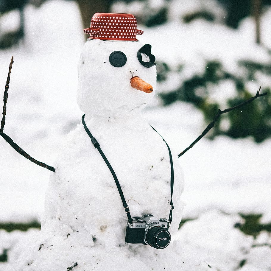 Snowman With Camera, analog, blur, carrot, christmas, cold, electronic HD wallpaper