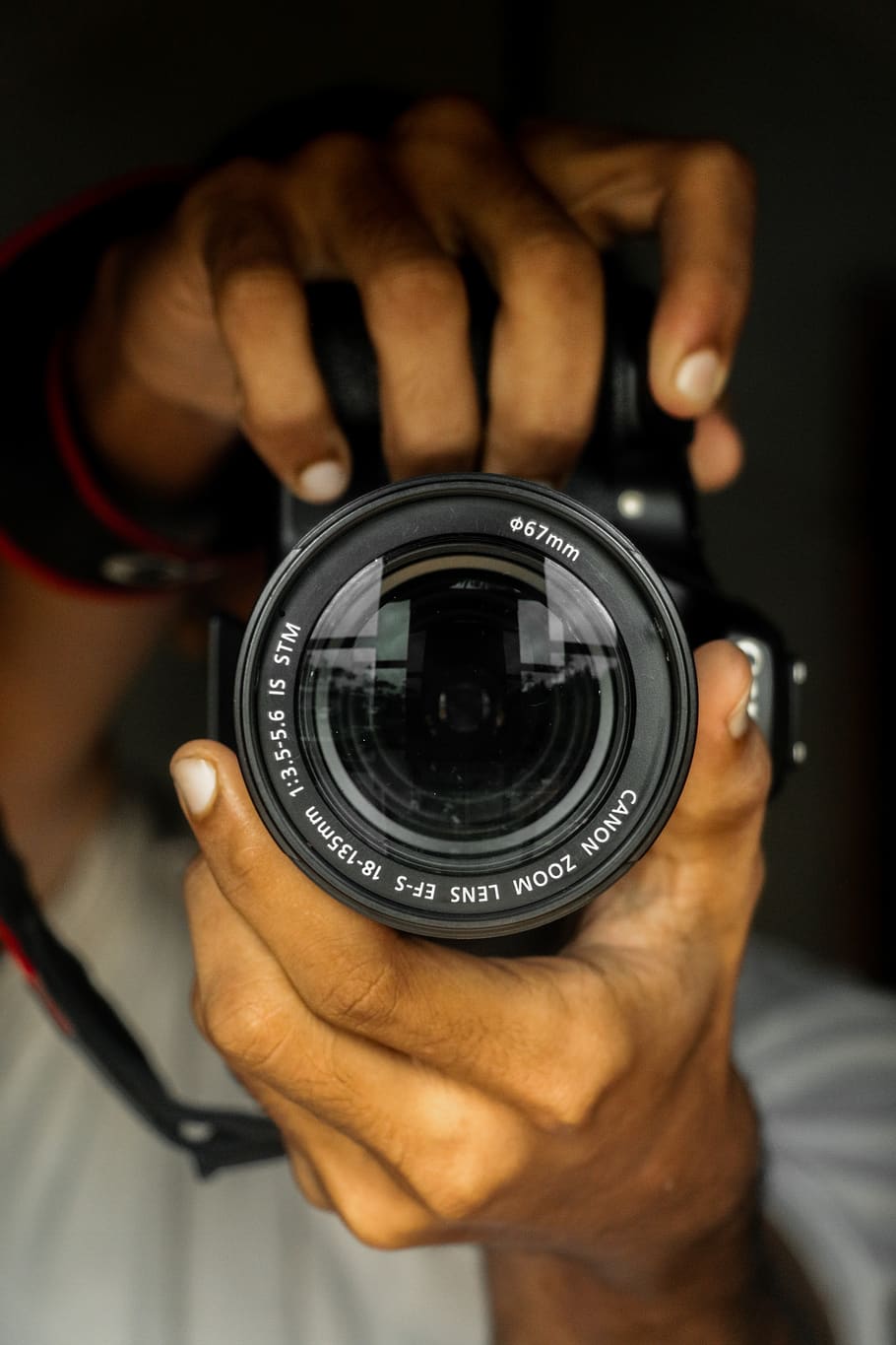 How to Change Aperture on Canon Cameras