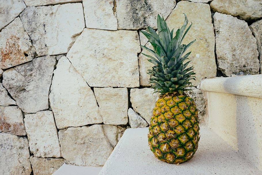 Pineapple on White Stairs, close-up, concrete, cracks, design HD wallpaper