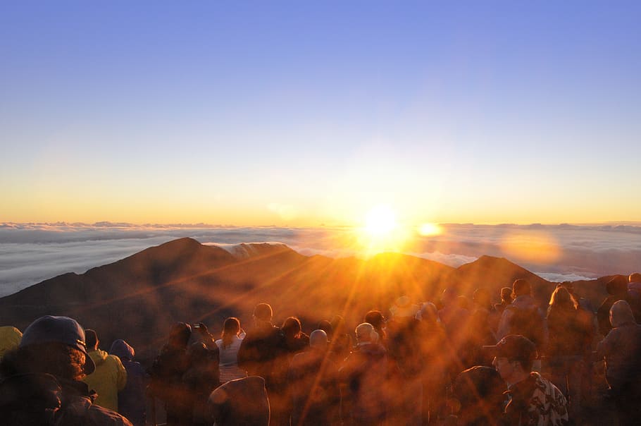sky, crowd, sunlight, group of people, sunset, lens flare, nature HD wallpaper