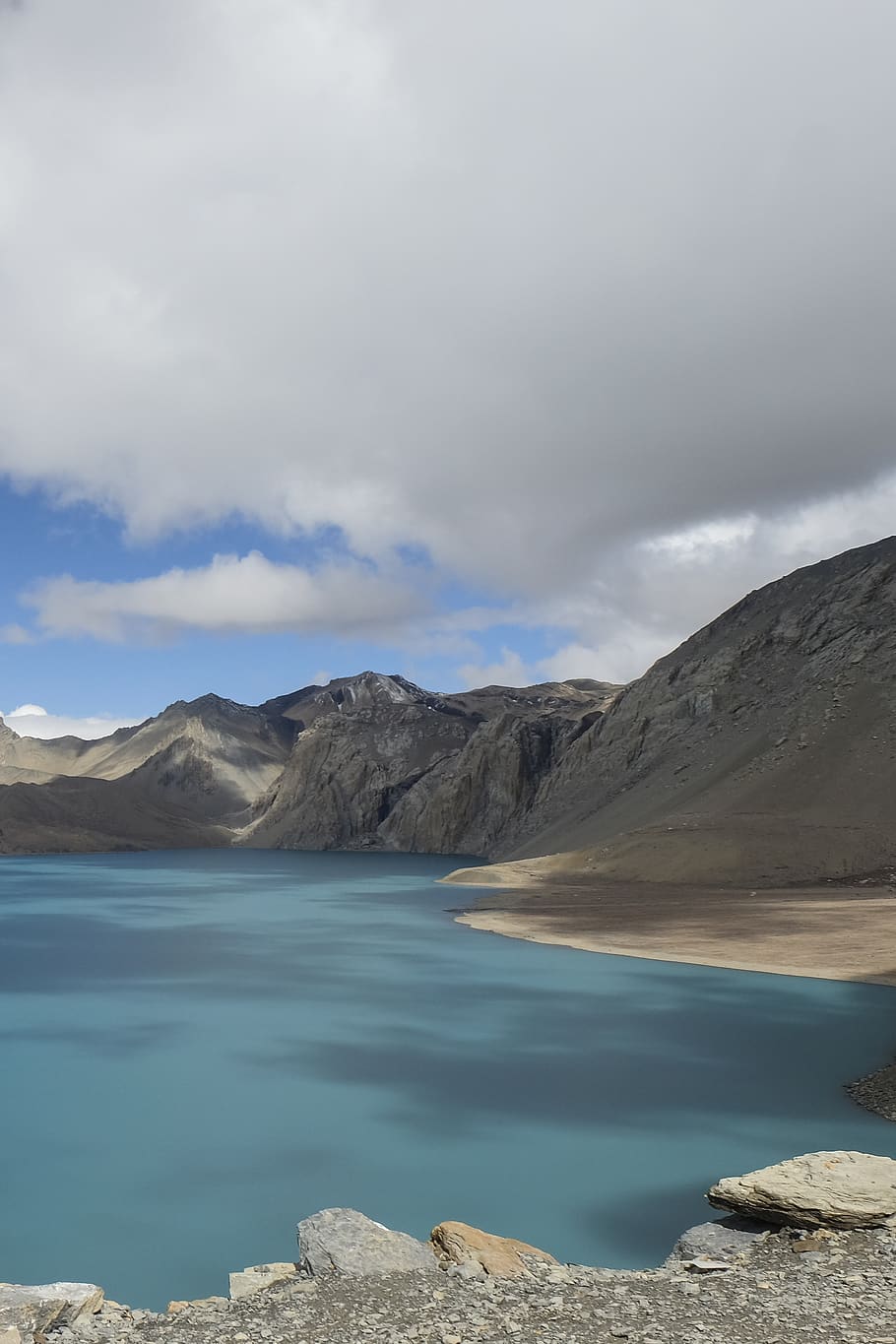 nepal, annapurnas round, tilicho lake, rocks, sky, blue, mountains, HD wallpaper
