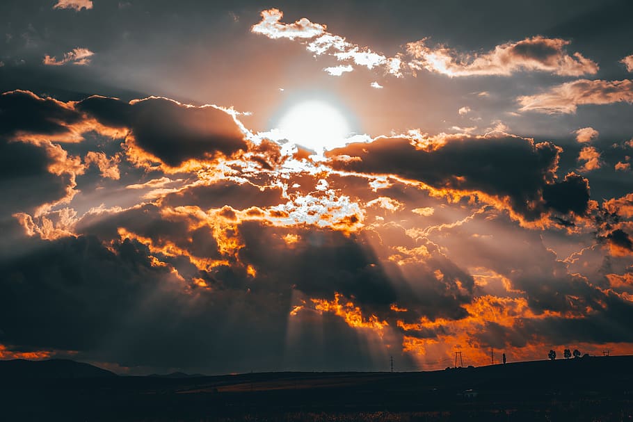 sunlight passing through clouds, cloud - sky, beauty in nature HD wallpaper