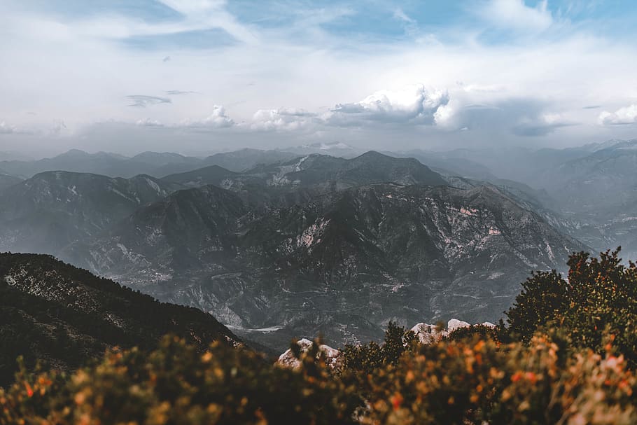 View of Mountain, adventure, beautiful, clouds, dawn, daylight HD wallpaper