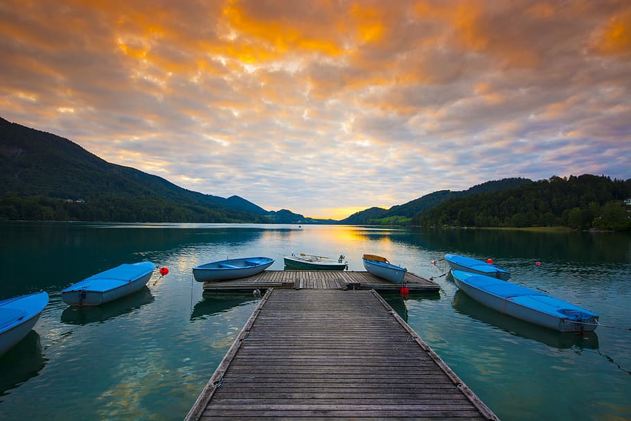 Blue-and-white Boats Near Ocean Dock, austria, beach, dawn, evening HD wallpaper