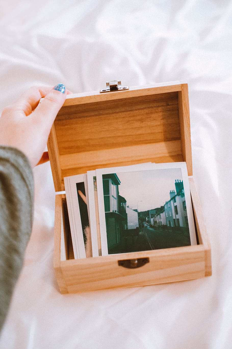 Close-Up Photo of Pictures On Wooden Box, blur, container, focus HD wallpaper