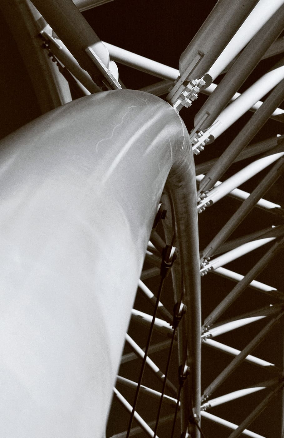 light, white, wheel, monochrome, tire, close up, design, close-up HD wallpaper