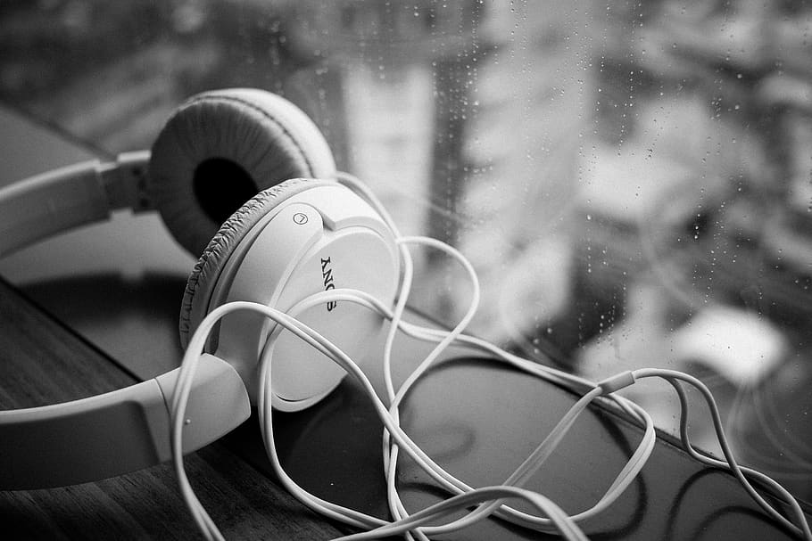 white corded Sony headphones, focus on foreground, close-up, no people, HD wallpaper