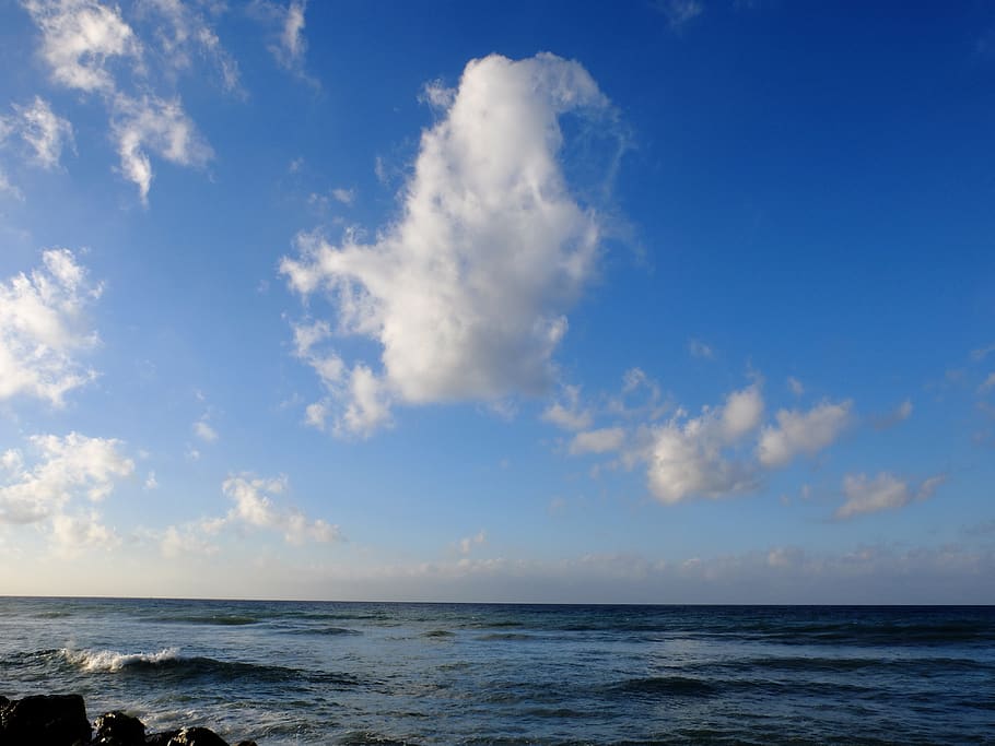 seashore, clouds, sky, blue, morning light, early morning, horizon HD wallpaper