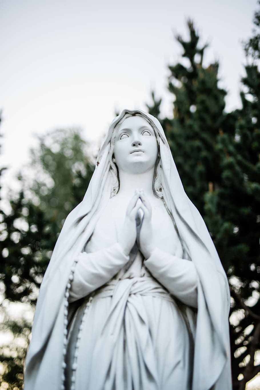 Virgin Mary ceramic statue, person, human, people, art, pray