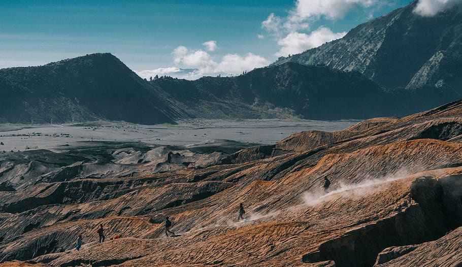 Group of People Hiking in the Mountain, daylight, hill, landscape HD wallpaper