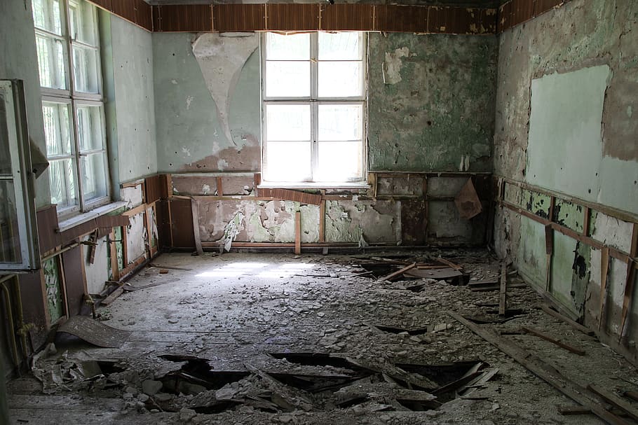 empty ruin house, abandoned, window, damaged, run-down, obsolete HD wallpaper
