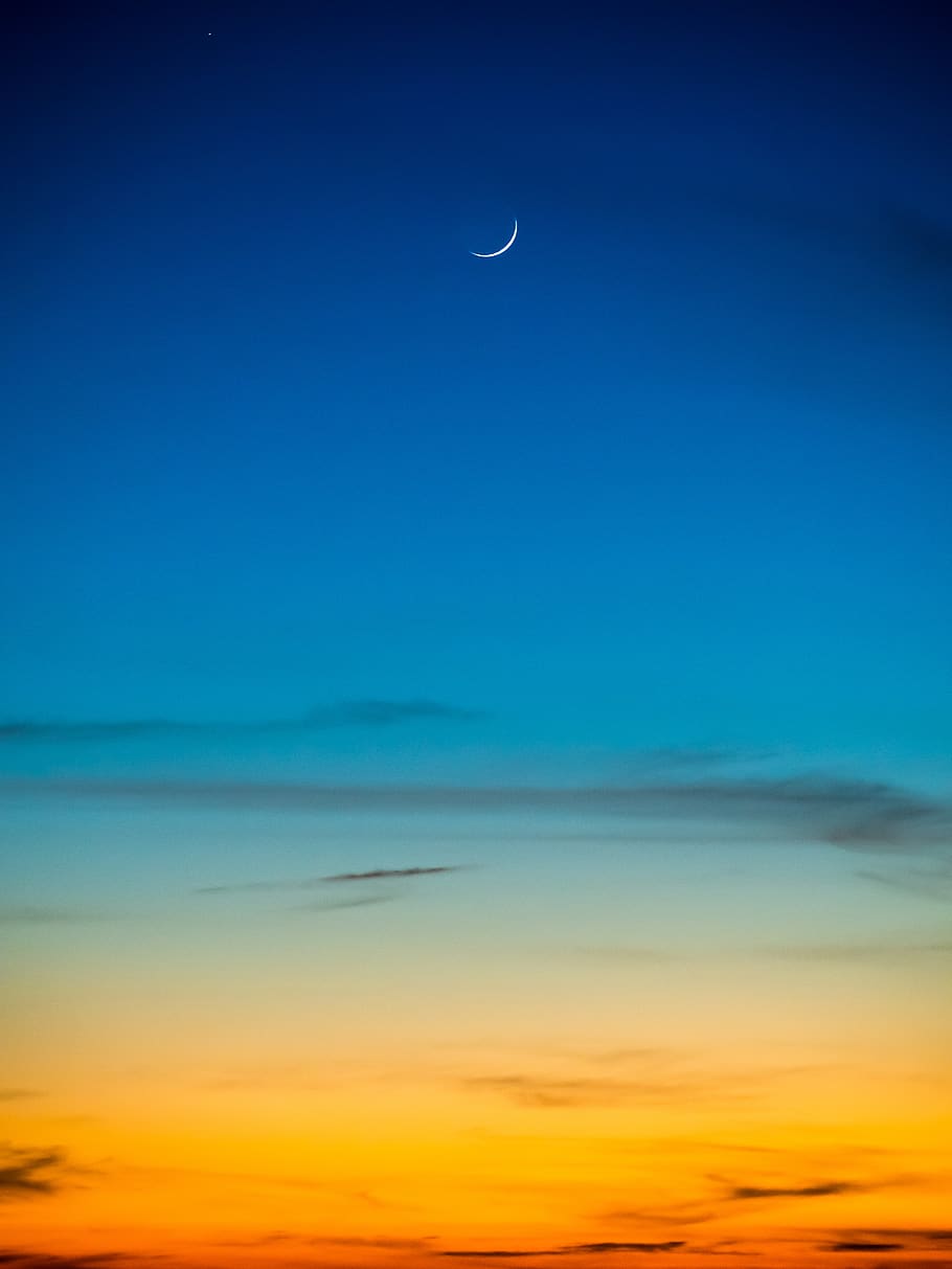 HD wallpaper: gradient, sky, moon, sunset, blue, beauty in nature, scenics  - nature | Wallpaper Flare