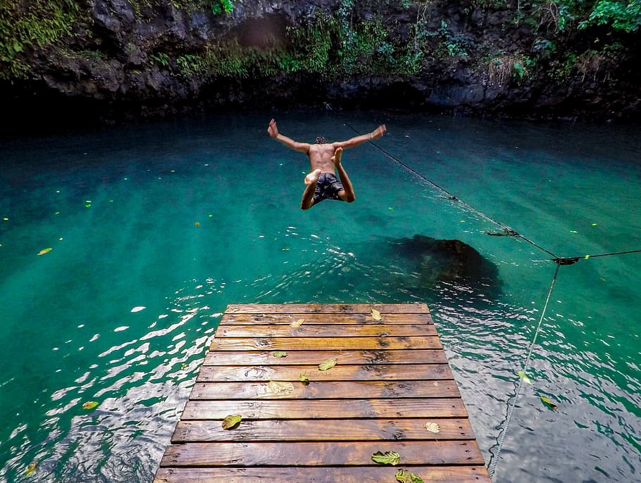man diving in water, pool, samoa, nature, swimming, sports, action HD wallpaper