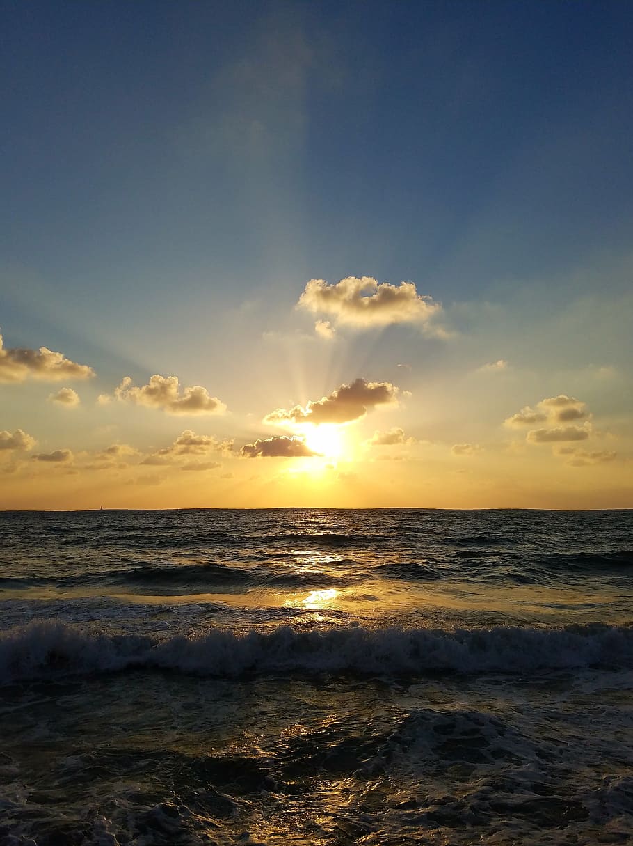 sea, sun, sunset, waves, calm, serene, beautiful, clouds, rays HD wallpaper