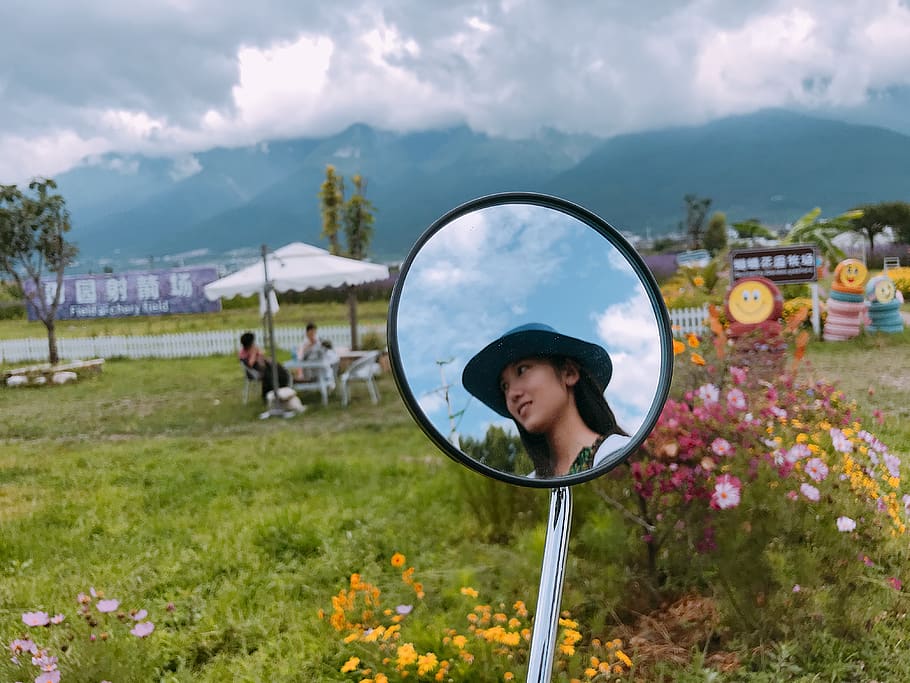 china, dali, reflection, mirror, landscape, girl, plant, cloud - sky HD wallpaper