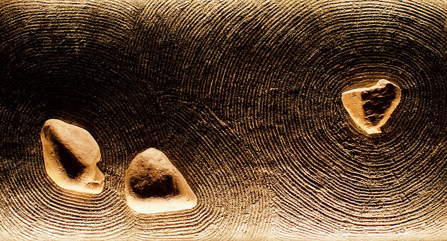 3 stone fragments, rug, hole, art, sand, light, abstract, ripples, HD wallpaper