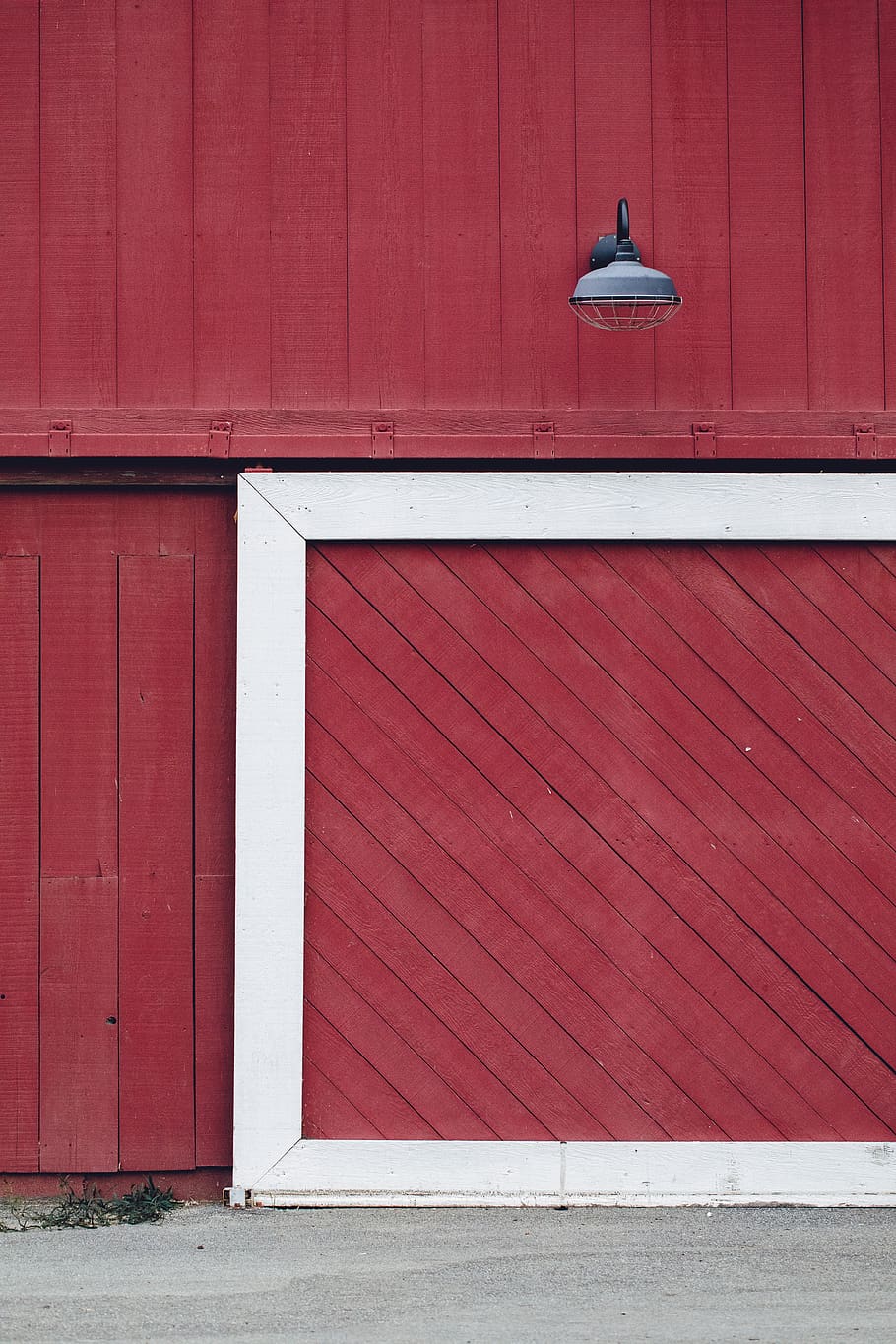 closed garage door, wood, rug, wall, window, hardwood, gate, concrete HD wallpaper