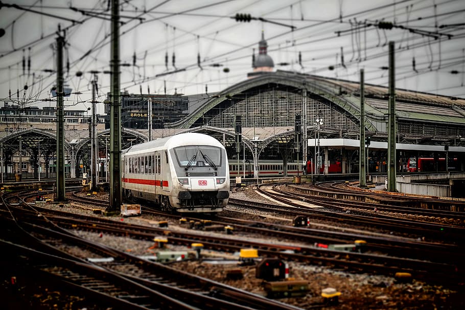 White Train on the Rail during Daytime, railroads, railways, rail transportation HD wallpaper