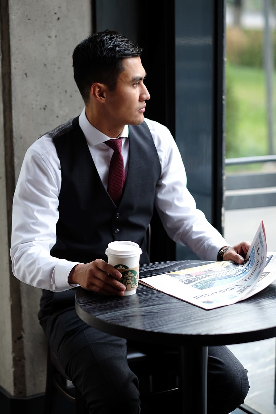 men's black suit jacket, business, table, business person, males HD wallpaper