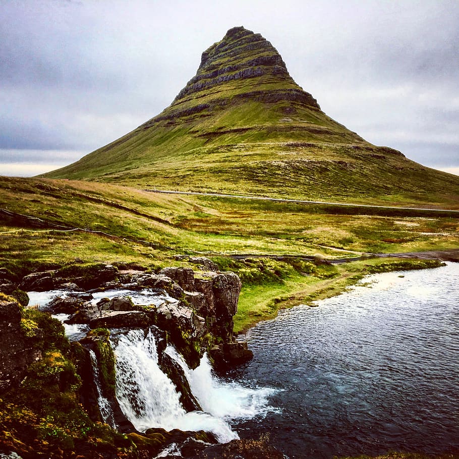 mt. kirkjufell, beauty in nature, sky, scenics - nature, tranquil scene HD wallpaper