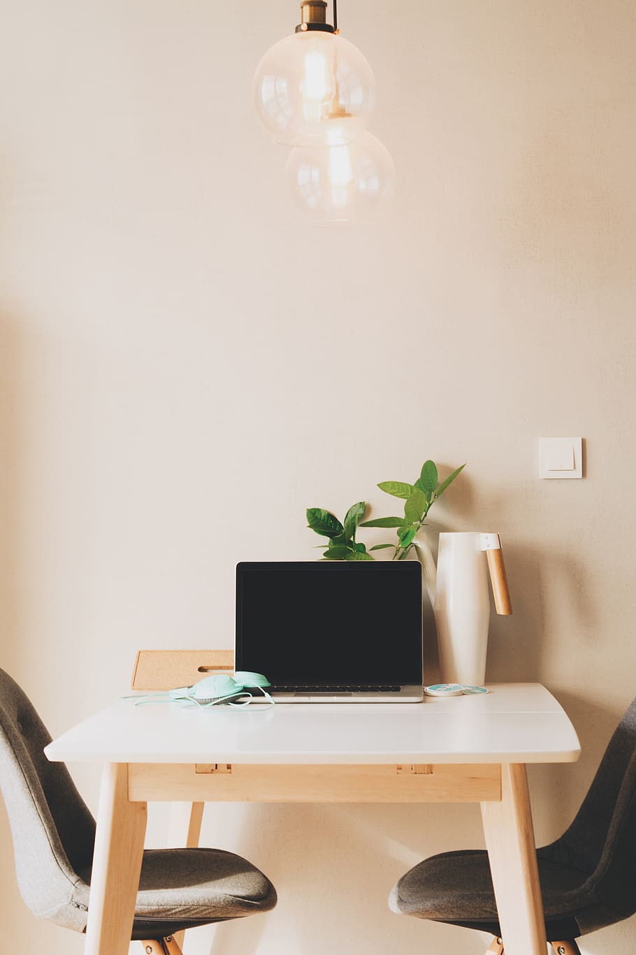 wall, light, bulb, work, desk, table, chairs, furniture, computer HD wallpaper