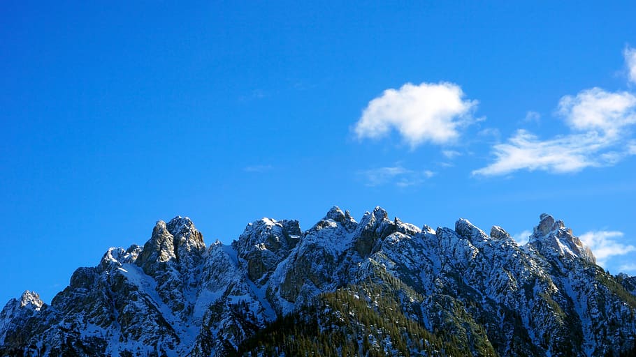 hill under blue sky during daytime, outdoors, nature, mountain range HD wallpaper