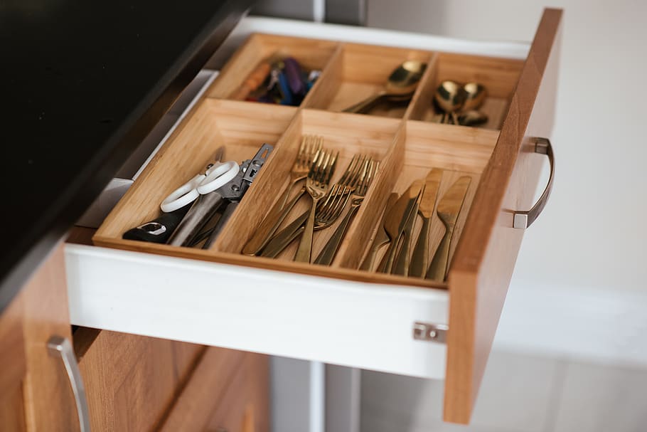 Silver-colored Cutlery Set on Brown Wooden Dresser, contemporary HD wallpaper