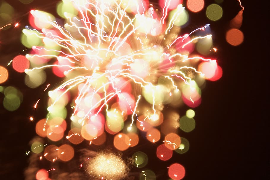 fireworks, abstract, focus pull, illuminated, celebration, night HD wallpaper