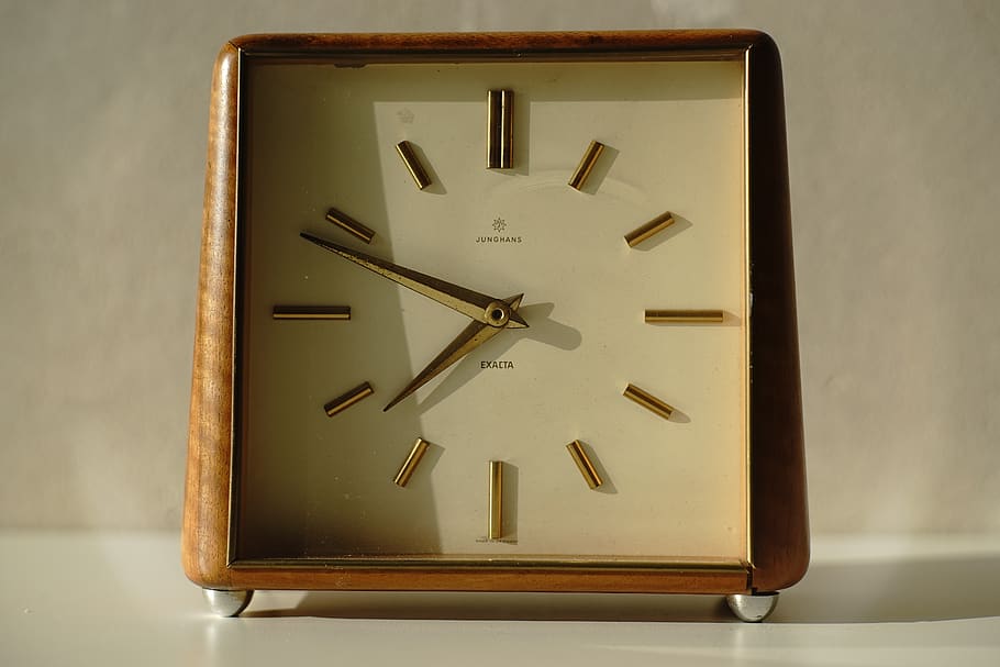 clock, watch, junghans, dial, meter, wood, analog, stilllife HD wallpaper