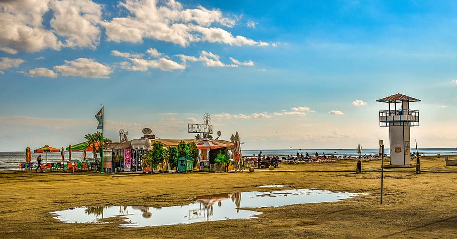 beach, cantine, lifeguard tower, sky, clouds, seaside, finikoudes HD wallpaper