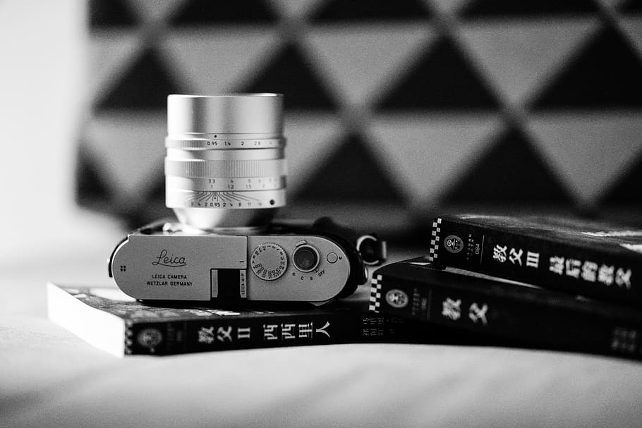 gray DSLR camera on box, electronics, vinatge camera, black and white HD wallpaper
