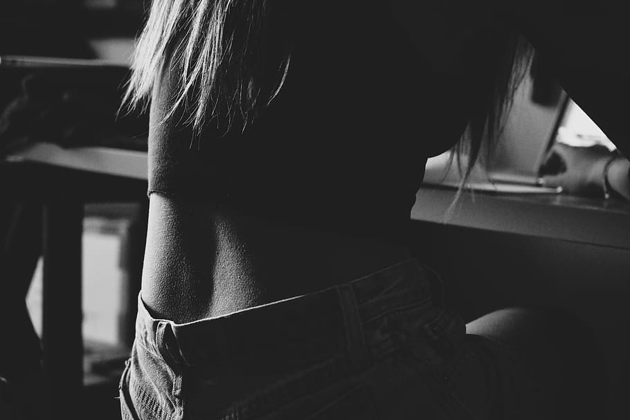back, person, human, neck, skin, stomach, hip, silhouette, hair HD wallpaper