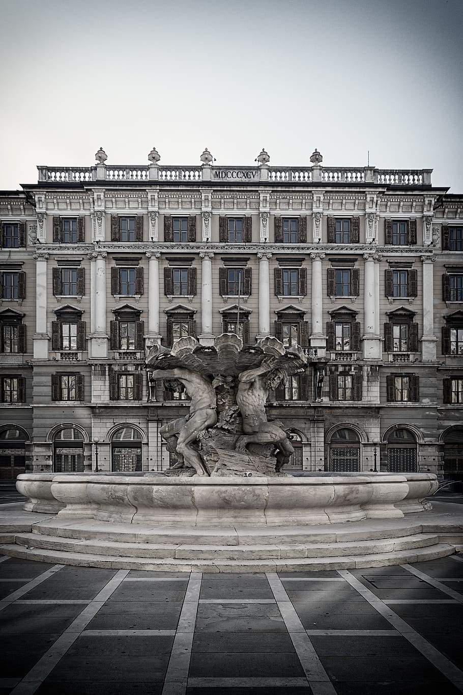 gray concrete building, italy, art, sculpture, boardwalk, bridge HD wallpaper
