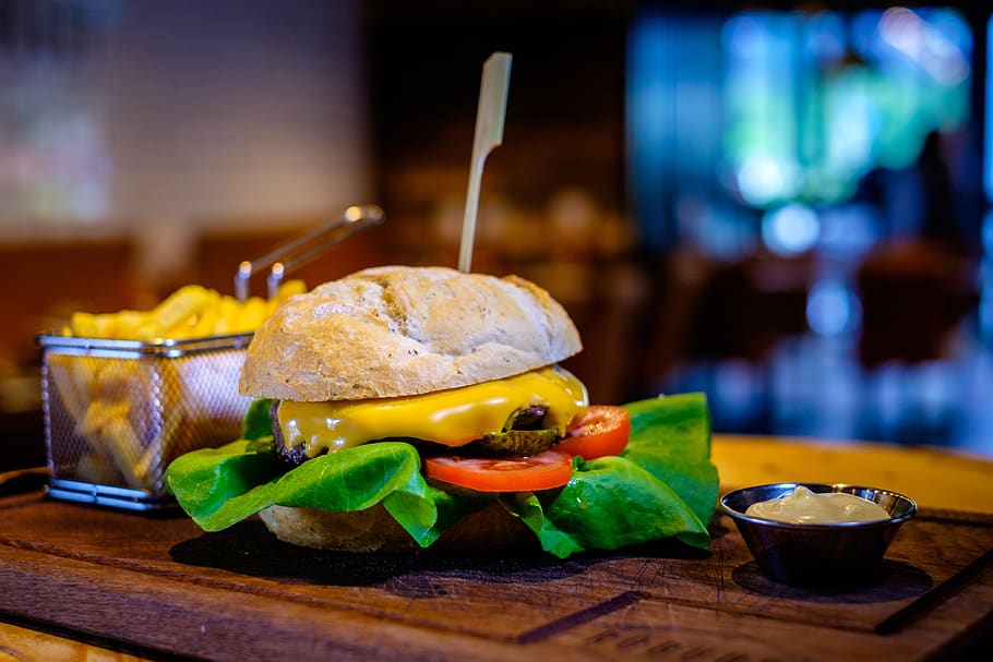 hamburger, restaurant, food, meal, lunch, cheeseburger, fries, HD wallpaper