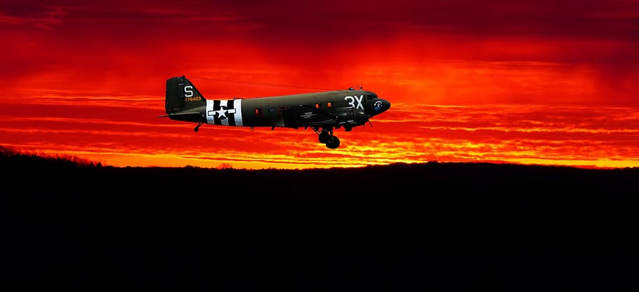 sunset, aircraft, bomber, landing, sky, travel, orange, evening HD wallpaper