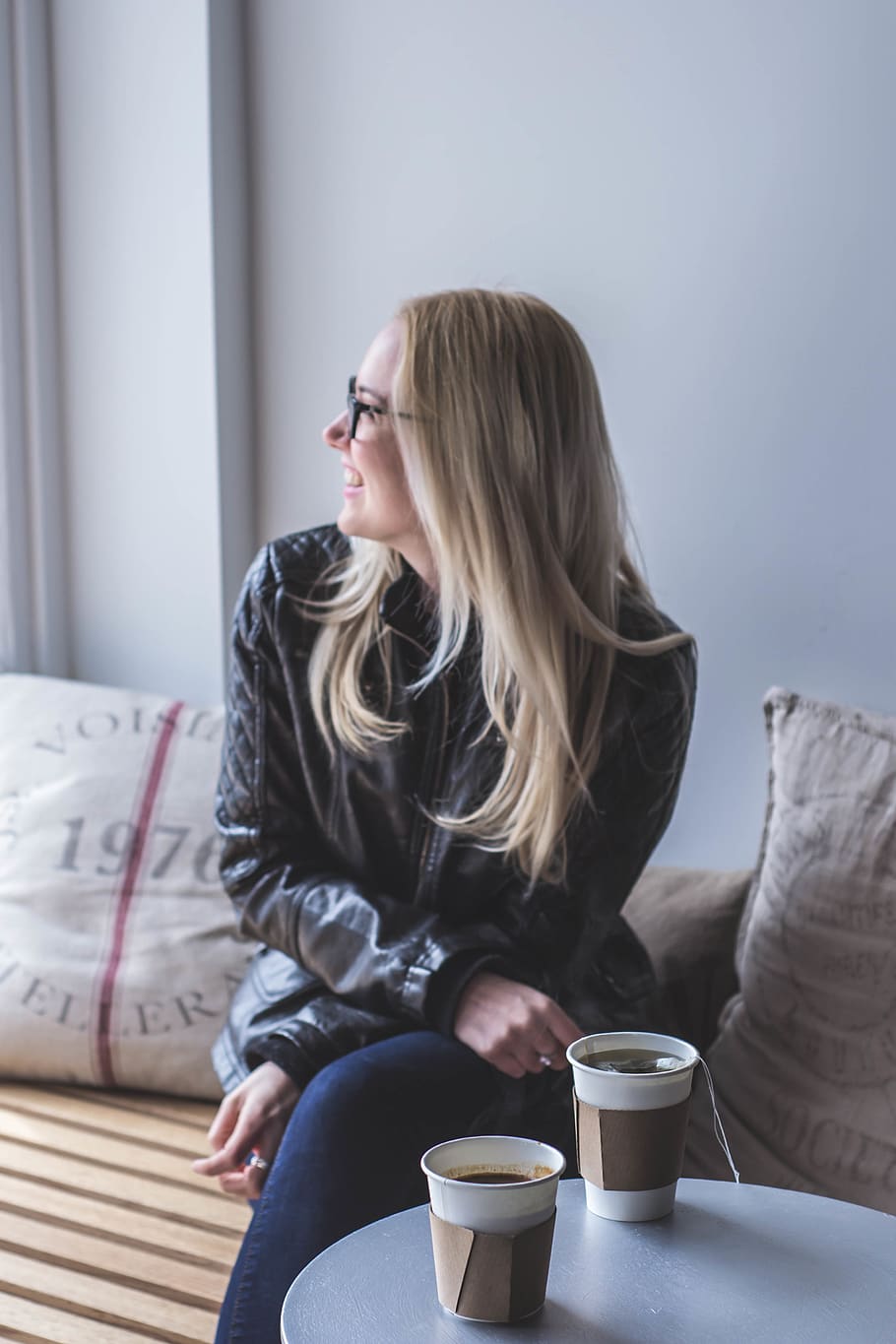 canada, toronto, hopper coffee, cozy, woman, blonde woman, local HD wallpaper