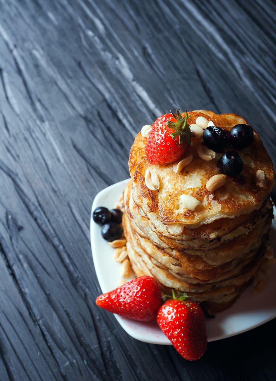 berries, pancakes, breakfast, food, fruits, plate, berry fruit HD wallpaper