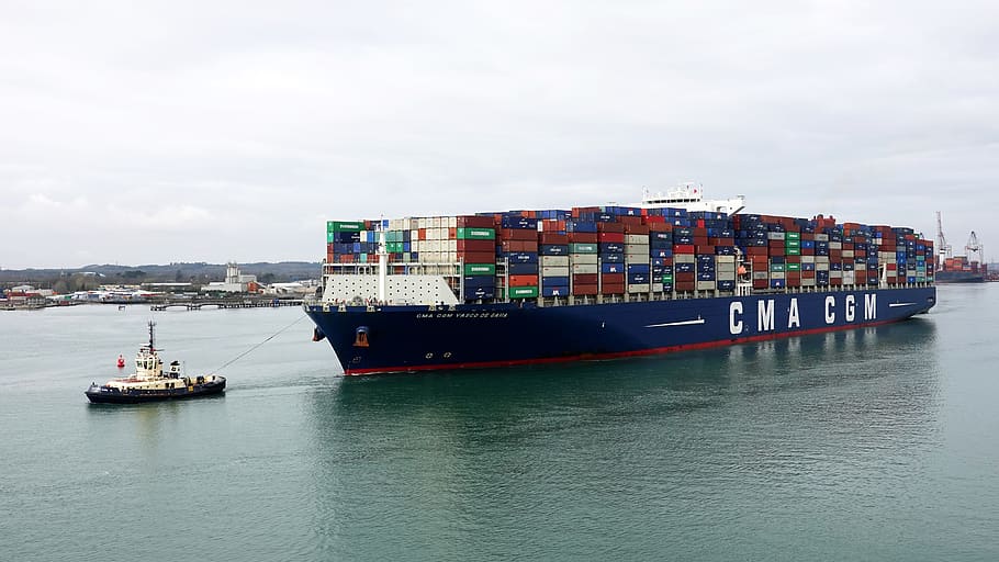 container ship, cargo ship, tug, load, transport, freight, freight containers HD wallpaper