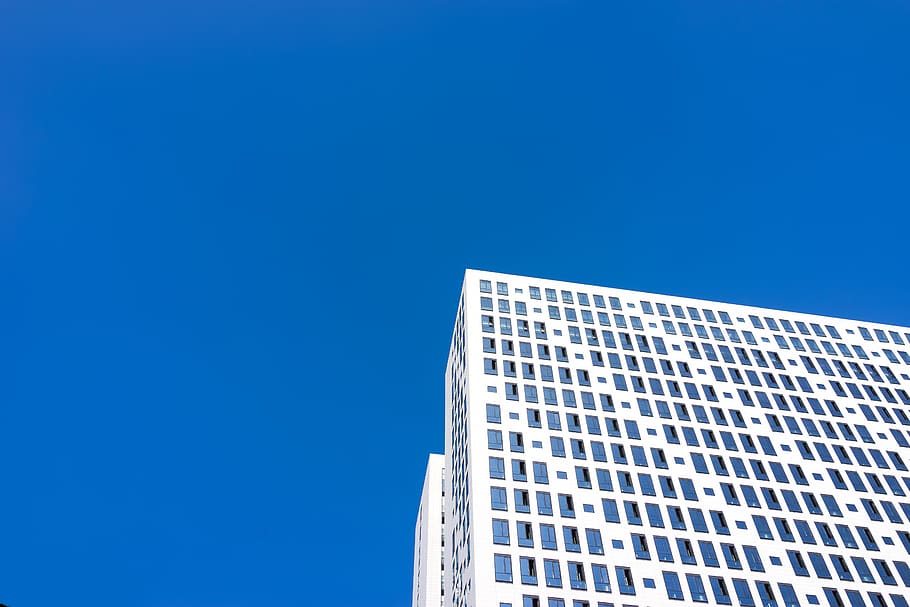 white concrete building, office building, high rise, city, town HD wallpaper