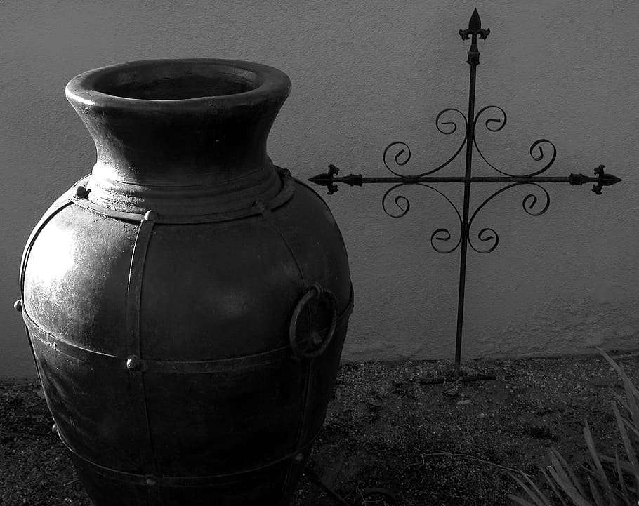 container, bottle, no people, metal, old, close-up, wall - building feature HD wallpaper