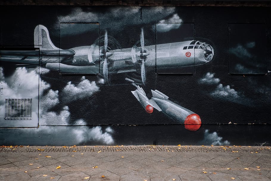 germany, berlin, graffitti, airplane, bomb, architecture, no people HD wallpaper