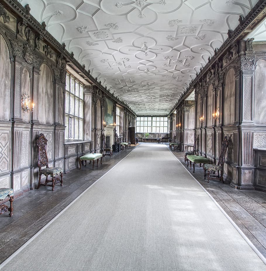haddon hall, long gallery, medieval, manor house, oak panelling